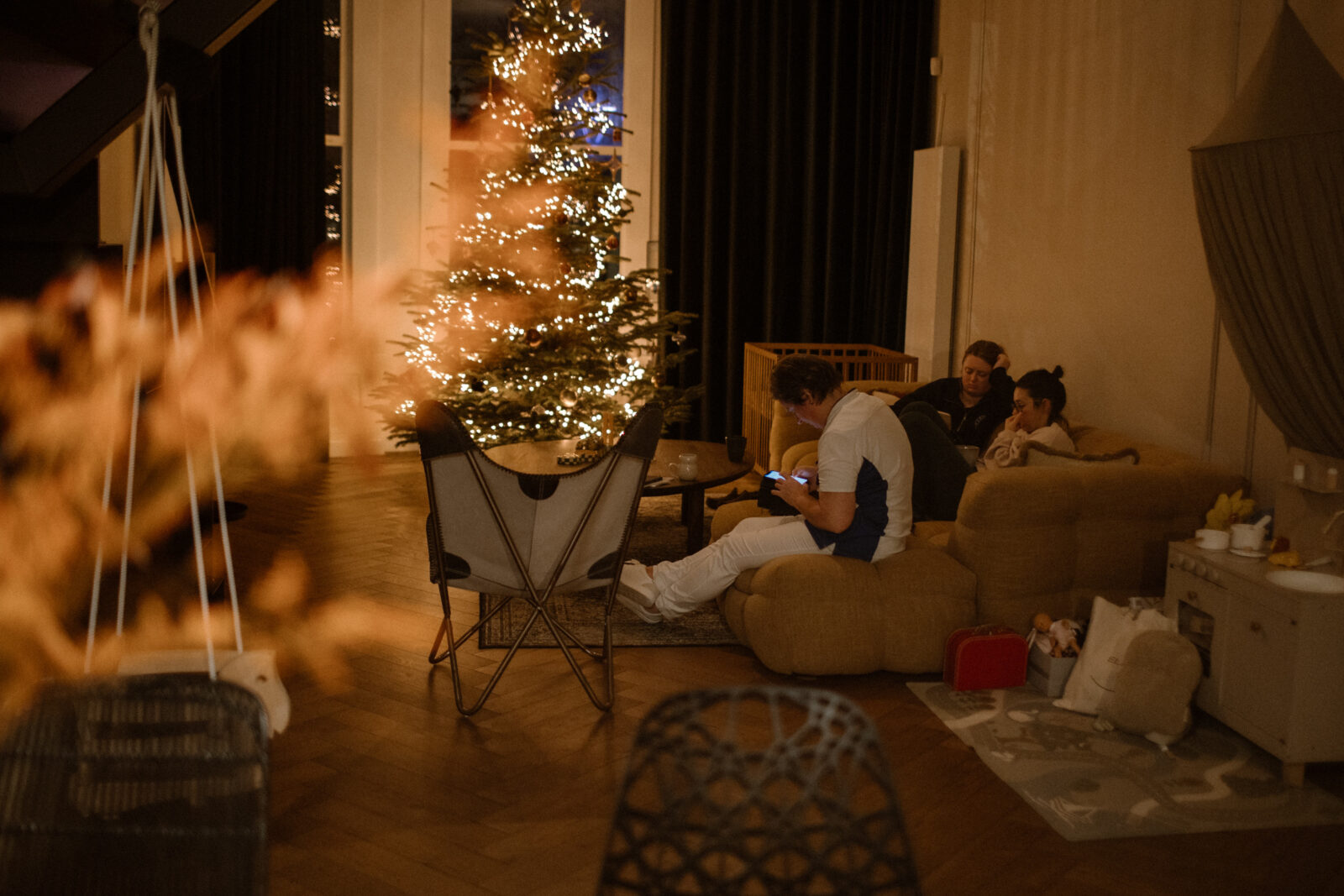 documentaire stijl geboortefotografie, geboortefotograaf, thuisbevalling