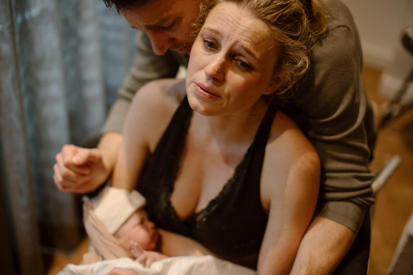 geboortefotografie, geboortefotograaf, thuisbevalling, geboorteverhaal